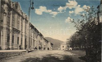 Ólubló Main square