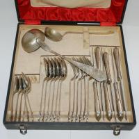 cca 1940 6 személyes, alpakka evőeszköz-készlet keménydobozban, szép állapotban / Set of alpakka cut...