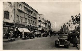 Marosvásárhely Main square, Hotel Splendid, Shop of Kertész Rezső, Shop of Révész Béla