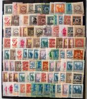 200 db sokszínű, változatos okmánybélyeg összeállítás berakólapon