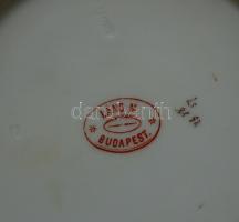 cca 1890 Láng Mór jelzésű kézzel festett porcelán tányérok: 3 mély, 3 lapos /
cca 1890 Lang Mor hand...