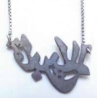 Sterling ezüst nyaklánc jelzéssel és fém medállal (Br.:3.69g)
Sterling silver necklace with metal me...