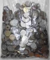 Vegyes magyar és külföldi forgalmi fémpénz tétel 3kg-os súlyban T:vegyes