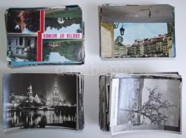 448 db modern, külföldi városképes lap, európai városokról