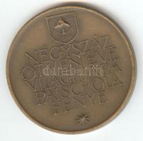 Rékassy Levente (1943-) / Vadász György (1924-1997) 1981. "450. éves a Pápai Református Kollégium" Br emlékérem (42mm) T:2