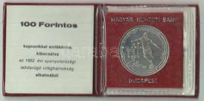 1982. 100Ft "Labdarúgó VB" T:BU Eredeti tokban, tanúsítvánnyal!