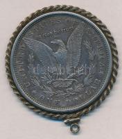 Amerikai Egyesült Államok 1900-O. 1$ Ag "Morgan" foglalatban T:2 patina
USA 1900-O. Morgan...