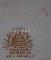 Jelzett kézzel festett angol porcelán tányér /
British hand-painted porcelain plate 24,5x24,5cm