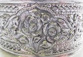 Szecessziós stílusú préselt, poncolt ezüst (Ag) karreif /
Art nouveau silver bracelet 37,87gr d: 7cm