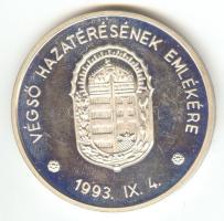 1993. &quot;Vitéz Nagybányai Horthy Miklós Magyarország Kormányzója / Végső Hazatérésének Emlékére-Vitézi Jelvény&quot; Ag(925) (d=40mm) T:PP Csak 2000db!