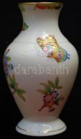 Kézzel festett Viktória-mintás jelzett Herendi porcelán váza hibátlan állapotban /
Handpainted Heren...