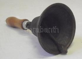 Nagy méretű ebédre hívó öntöttvas kolomp fa nyéllel /
Iron lunch bell 27cm