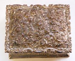 Gazdagon díszített fém ékszeres dobozka Japánból /
Japanese metal jewellery box with floral decorati...