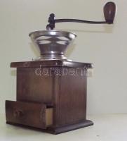 Régi kézi fa kávédaráló kiváló állapotban / Vintage coffee grinder in excellent shape 23x12x12cm