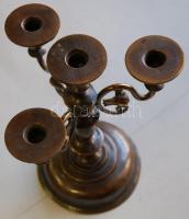 Négy ágú bronzosított öntöttvas gyertyatartó /
Iron candelabra 21x17cm
