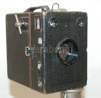 1928-1934 Zeiss Ikon Box-Tengor 54/2 típusú fényképezőgép állvánnyal, saját bőr tokjában /
Box Tengo...