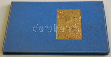 cca 1930 használatlan emlékkönyv aranyozott, népies motívumú dombormű díszítéssel, festett lapszélek...