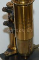 1869 Ernst Gundlach V. No 356 réz mikroszkóp minden tartozékával eredeti dobozában /
Ernst Gundlach ...