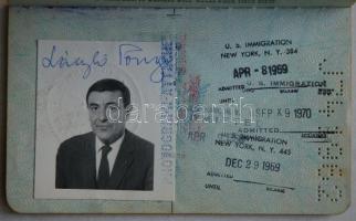 1968-1988 3db amerikai útlevél