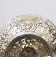 cca 1860 Jelzett antik ezüst (Ag) kínáló pár kék üvegbetéttel, 800-as tisztaságjelzéssel /
A pair of...