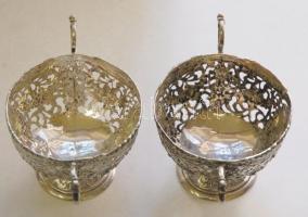 cca 1860 Jelzett antik ezüst (Ag) kínáló pár kék üvegbetéttel, 800-as tisztaságjelzéssel /
A pair of...