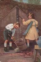 10 db régi folklór lap vízhordó leányokkal, köztük két litho