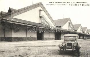 Moji factory with automobile