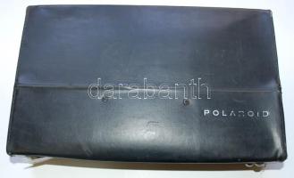 Komplett Polaroid 210 típusú fényképezőgép-szett saját dobozában / Complete set of Polaroid 210 photo camera in original case