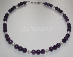 Ametiszt és folyami tenyésztett gyöngy nyaklánc ezüst (Ag) szerelékkel / Amethyst-river pearls necklace with silver accessories 41cm