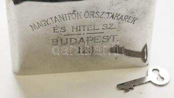 cca 1900 Arnheim S. J. Pénzszekrény és Tresorgyár által jelzett fém pénzpersely eredeti kulcsával, é...