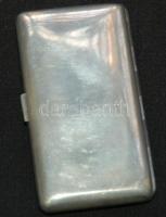 cca 1900 Virágdíszes zománcberakású ezüstözött kis cigarettatárca /
Silver plated cigarette case wit...