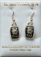 Anframa márkájú 24K fehér arannyal bevont fülbevalópár dekoratív virág díszítéssel