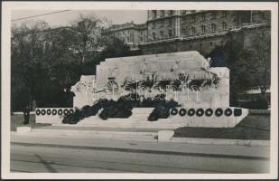 Budapest I. A világháborúban elesett tüzérek emlékműve So.Stpl