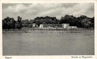 Ungvár swimming pool