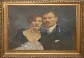 cca 1900 Házaspár nagyméretű, régi, színezett fotója üvegezett keretben (az üveg törött!) / Large coloured vintage photo of married couple in frame 58x50cm
