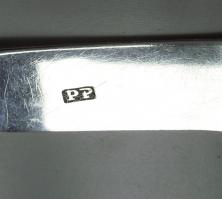 1791 Dekoratív angol ezüst cukor fogó csipesz díszes kézi megmunkálással, nemesfém és ötvös jelzésse...