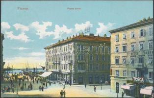 Fiume Dante square