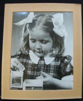 cca 1970-1990 22db-os fotó tétel csendéletekkel, művészeti és városképekkel, tájképekkel és portrékk...