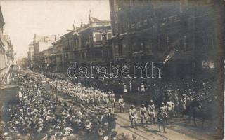 1919 Lodz, Powrót gen Józefa Hallera do Polski / Józef Haller's entry to the city, the Blue Army, photo (French handriting on backside)