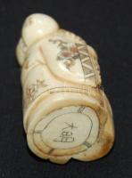 Netsuke: Antik, csontból faragott japán bölcs figura 5,5cm