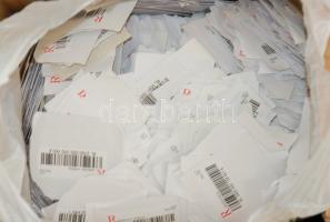 5900 db ragjegy kartondobozban