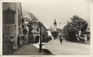 Vienna Grinzing, Heuricer Hencl