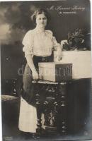 M. Harmat Hedvig in A masamód