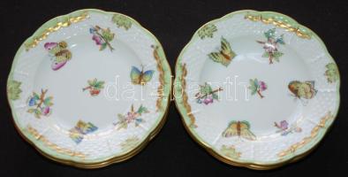 6db Kézzel festett sorszámozott Viktória avec bord en or-mintás jelzett Herendi porcelán süteményes tányér és 1db kínáló tál hibátlan állapotban / Handpainted numbered Herend chinaware cake plates and 1 bowl in flawless condition