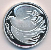 Nagy Britannia 1995. 2Ł Ag "II. Világháború befejezésének 50.évfordulója" dísztokban tanús...