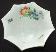 Kézzel festett sorszámozott jelzett Herendi tál /
Handpainted numbered Herend chinaware bowl 9x15cm