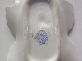 Kézzel festett sorszámozott Viktória-mintás levél formájú jelzett Herendi porcelán tálka /
Handpaint...