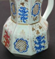 XIX. századi kézzel festett Klösterle osztrák porcelán kancsó benyomott jelzéssel /
Handpainted chin...