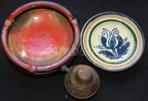 Kerámia tétel: korondi és egyéb fali tányérok, porcelánok is