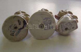 3db kézzel festett jelzett porcelán kutya figura /
Handpainted chinaware dog figures 6cm